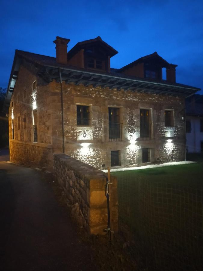 Apartamentos Los Edules Treceño Dış mekan fotoğraf